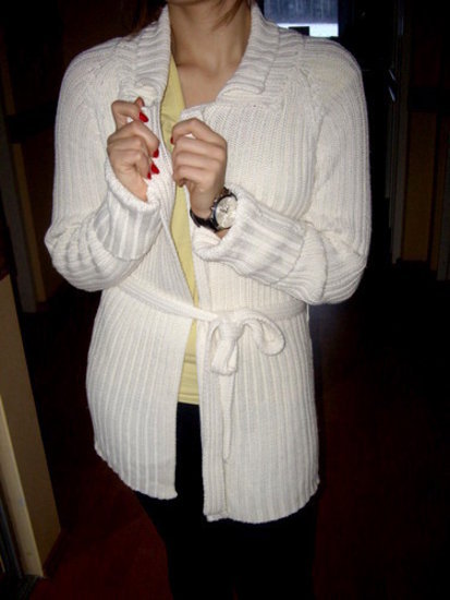 Baltas ilgas Vero Modsa megztinis
