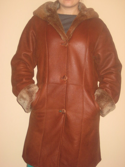 Naturalus kailinis-odinis paltas
