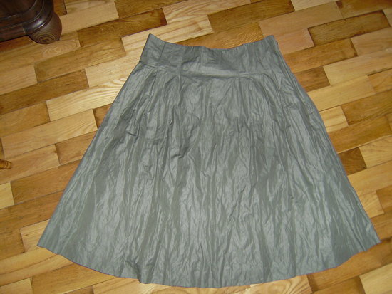 zalsvas glamzytos medizgos sijonas
