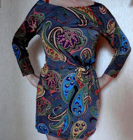 'Roberto Cavalli' stiliaus suknele
