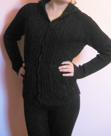 Šiltas juodas megztinis