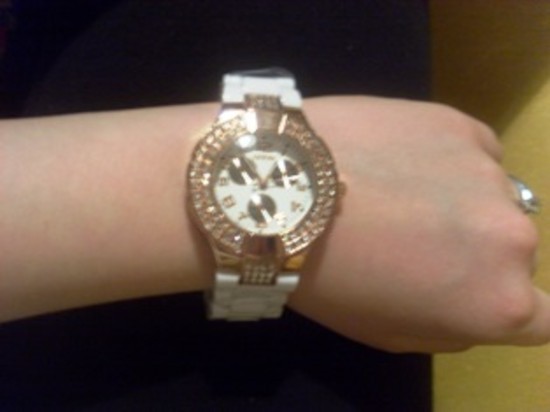 Chanel laikrodis baltas su auksiniu naujas