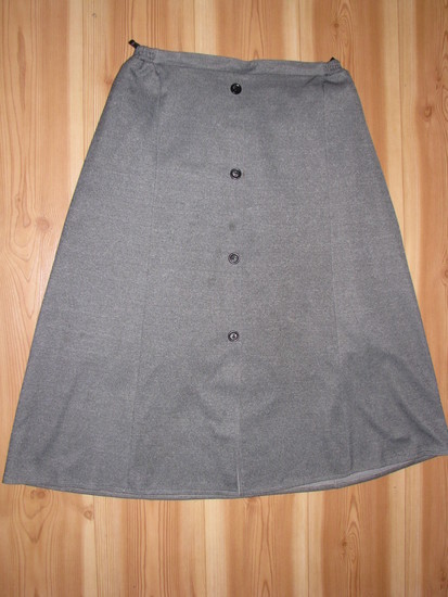 Moteriškas pilkas sijonas