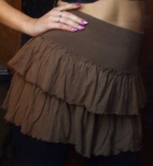 madingas rudas sijonas