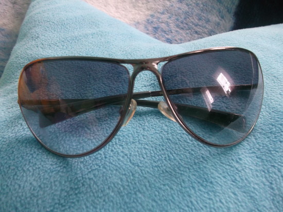 akiniai 