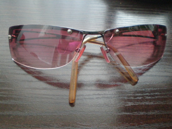 akiniai nuo saulės