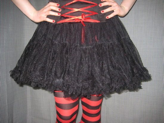 Gotiškas /goth stiliaus Hell Bunny firmos sijonas