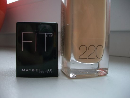 FIT ME maybelline 220 