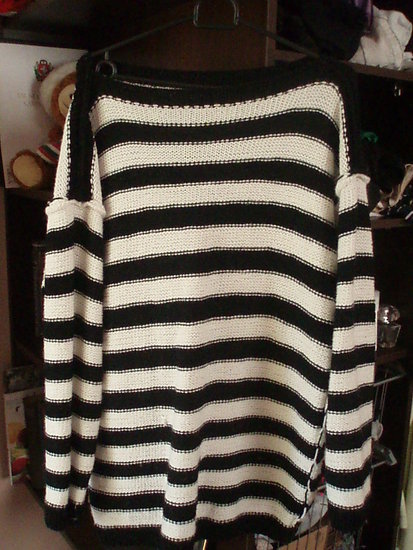 Dryžuotas megztinis 
