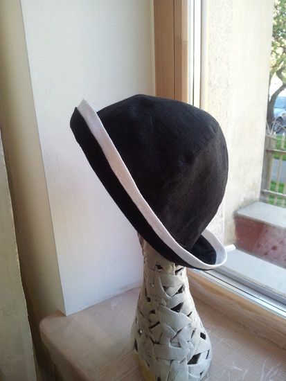 Nauja marinistinė skrybėlaitė