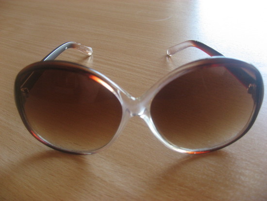 saulės akiniai