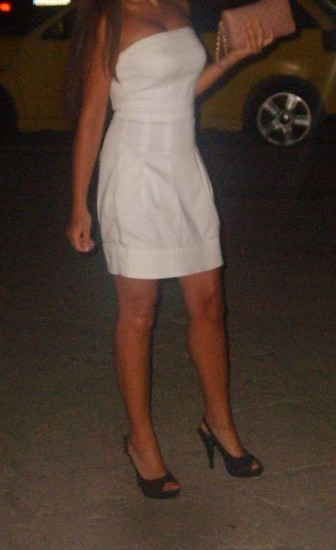 Balta suknelė 