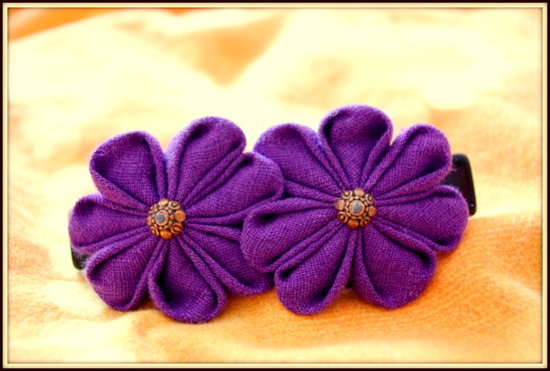 Violetinis sagutis - gėlės plaukams