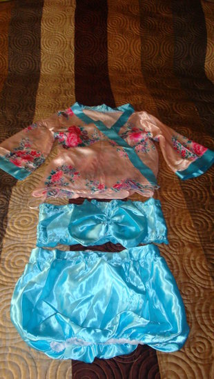 Nuostabus kimono stiliaus kostiumelis