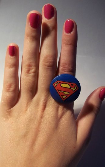 superman rankų darbo žiedas