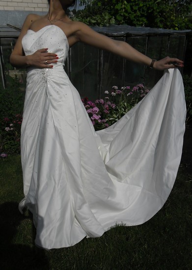 Baltanuostabi vestuvine suknele Tik 150LT