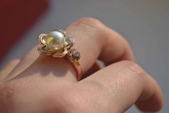 žiedas perlas