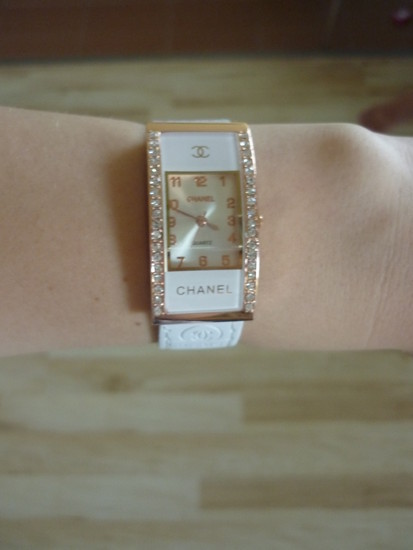 Chanel baltas laikrodukas