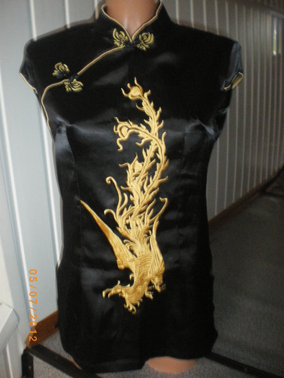 Kinietisko stiliaus palaidine-tunika 