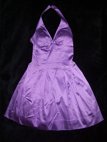 Alyvine/violetine suknele