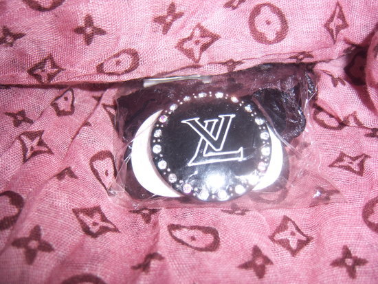 Louis Vuitton gumyte