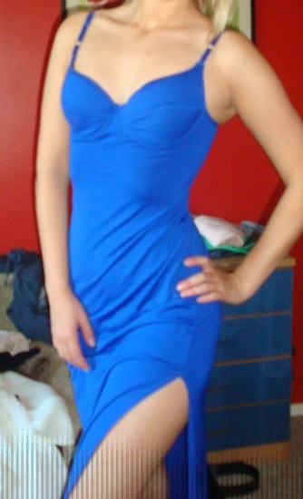  mėlyna suknelė