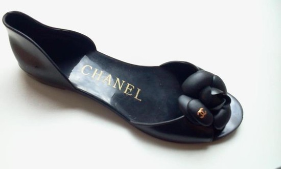 Chanel bateliai