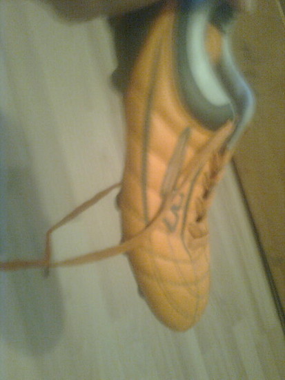 Futboliniai batai :)
