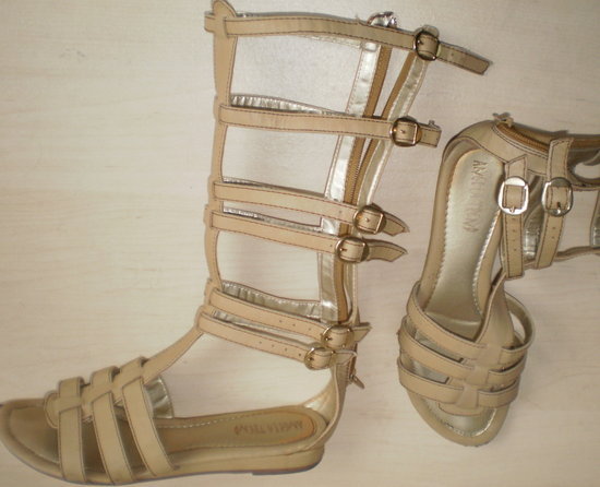 37-38 gladiatoriaus batai