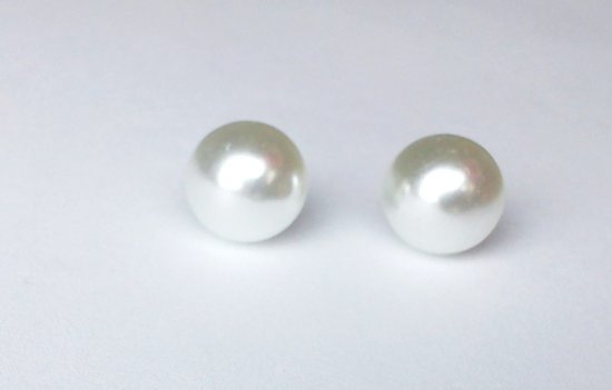 Balti perlo formos auskariukai
