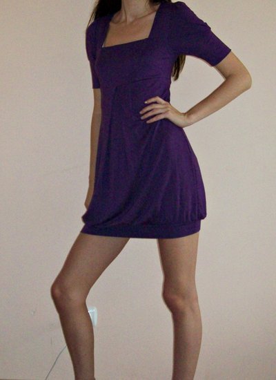 purpurinė suknutė