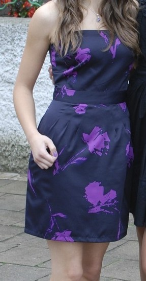 Violetinė suknutė