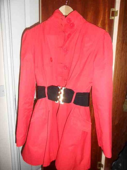 Raudonas pavasarinis paltukas