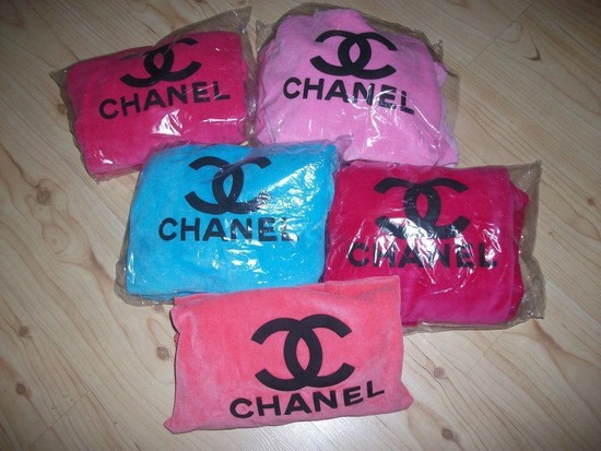 Chanel, YSL, Adidas kostiumeliai!!
