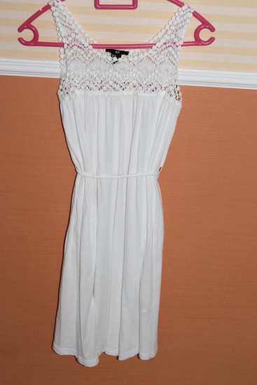 balta tunika-suknelė