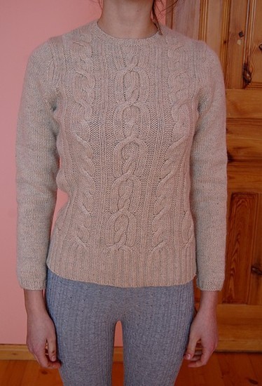 Smėlinis megztinis