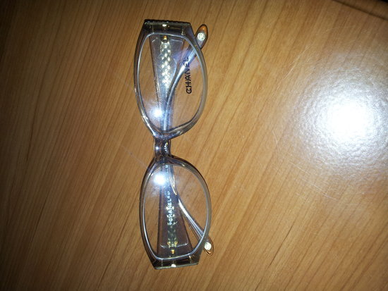 chanel akiniai