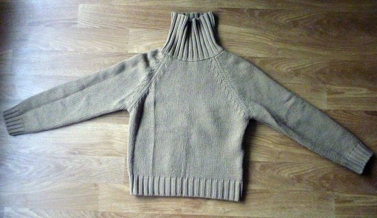 Šiltas rudas megztinis