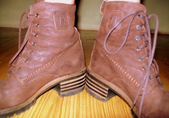 Madingi rudi batai