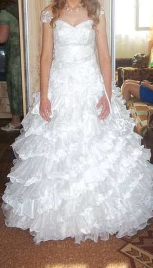 Vestuvinė suknele