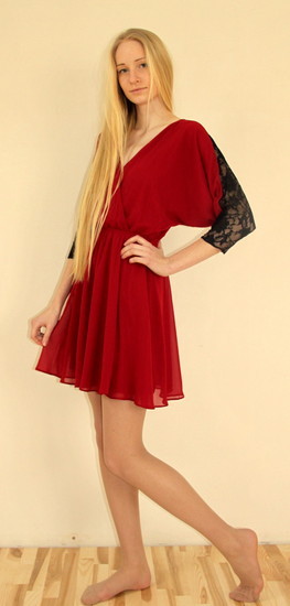 Elegantiška nauja bordo/raudona nauja suknelė