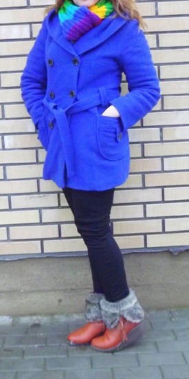 Žieminis mėlynas paltas