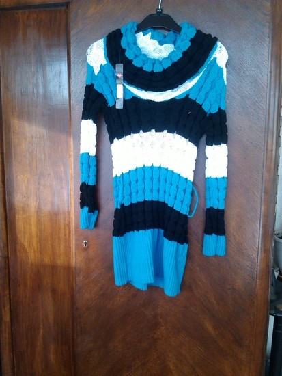 Naujas moteriškas ilgas megztinis
