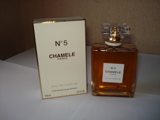NO 5 Chanel Paris