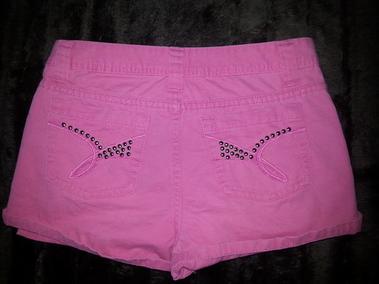 DIY rožiniai trumpi džinsiniai šortukai