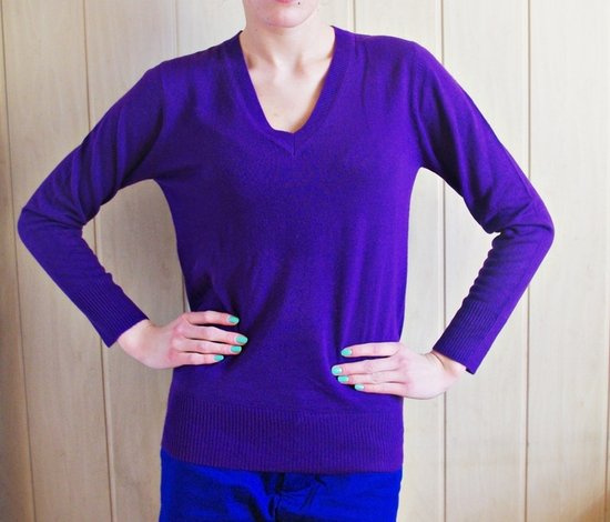 Minkštas violetinis megztinis