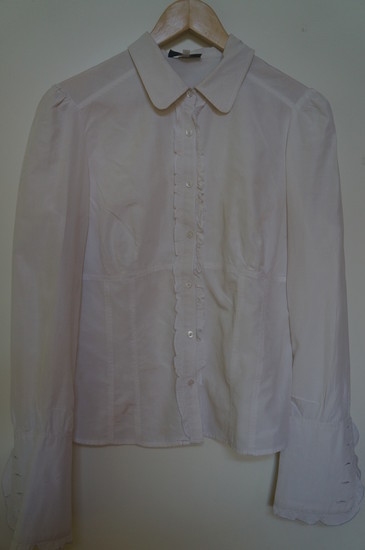 Balti šilkiniai marškinukai