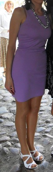Violetinės spalvos vasarinė suknelė