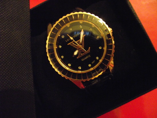 Naujas LV Louis Vuitton laikrodis, juodas