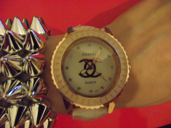 Chanel baltas laikrodis